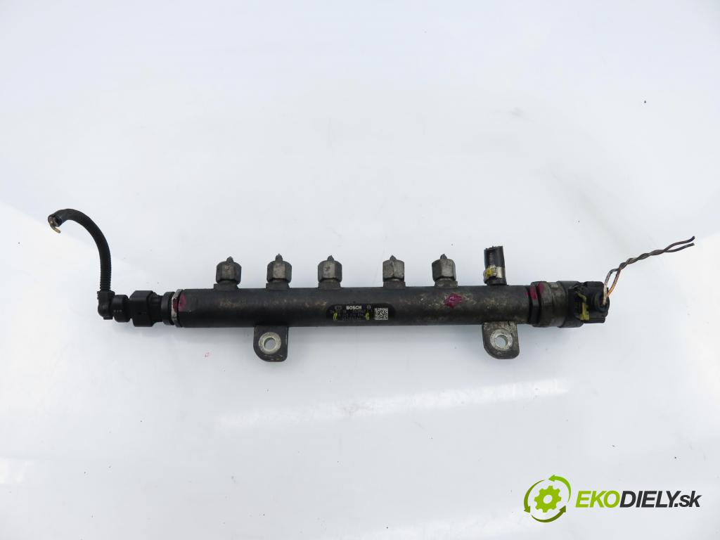 ALFA ROMEO 159 (939_) SEDAN 2006 85,00 1.9 JTDM 8V - 939 A7.000 1910,00 lišta vstřikovací 0445214056 ; 55200266 ; 0281002507 (Vstřikovací lišta)