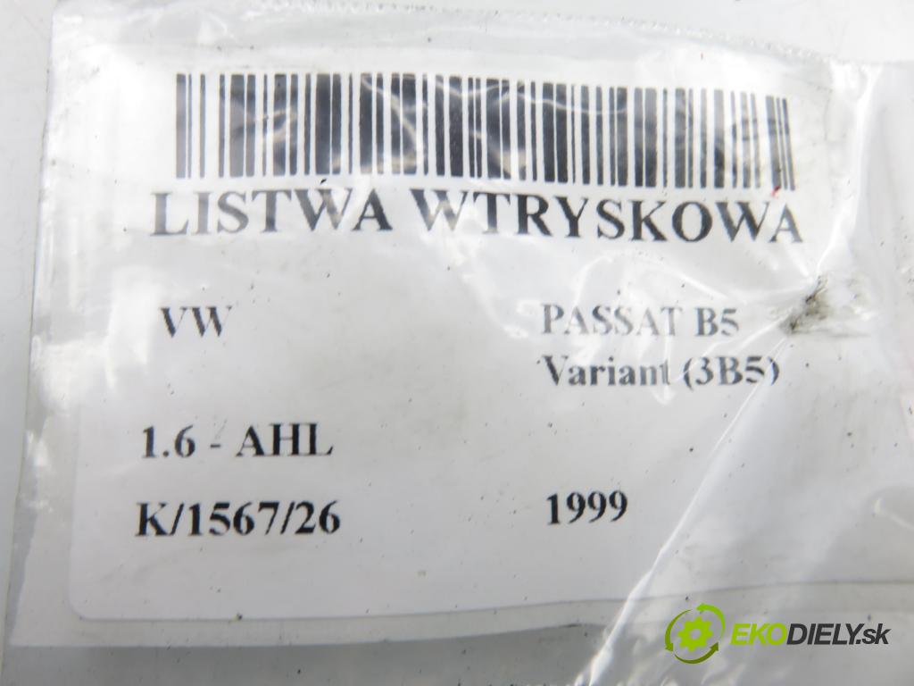 VW PASSAT B5 Variant (3B5) KOMBI 1999 74,00 1.6 - AHL 1595,00 Lišta vstrekovacia 06B133551C (Vstrekovacia lišta)