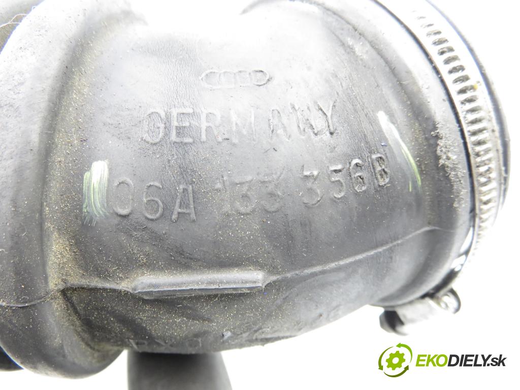 AUDI A3 (8L1) HB 2001 110,00 1.8 T - AGU 1781,00 Rúra prívodu vzduchu 06A133356B