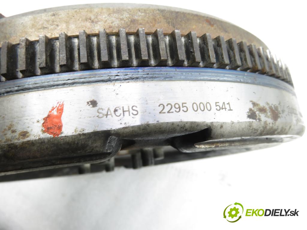 VW PASSAT B6 Variant (3C5) KOMBI 2006 103,00 2.0 TDI - BMP 1968,00 Koleso dvojhmota 2295000541 ; 0050997 ; 0204210112C