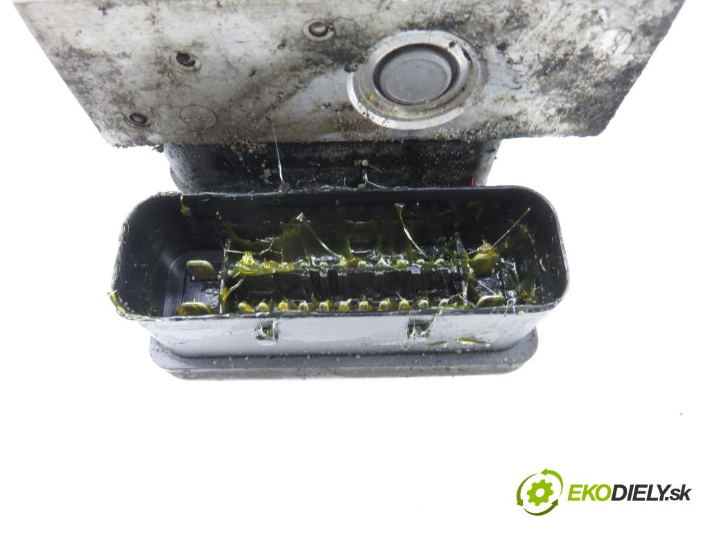 CITROEN C3 I (FC_) HB 2003 44,00 1.1 i - HFX (TU1A) 1124,00 Pumpa ABS 10097011083 ; 5WK84107 ; 9651412080 (Pumpa ABS)