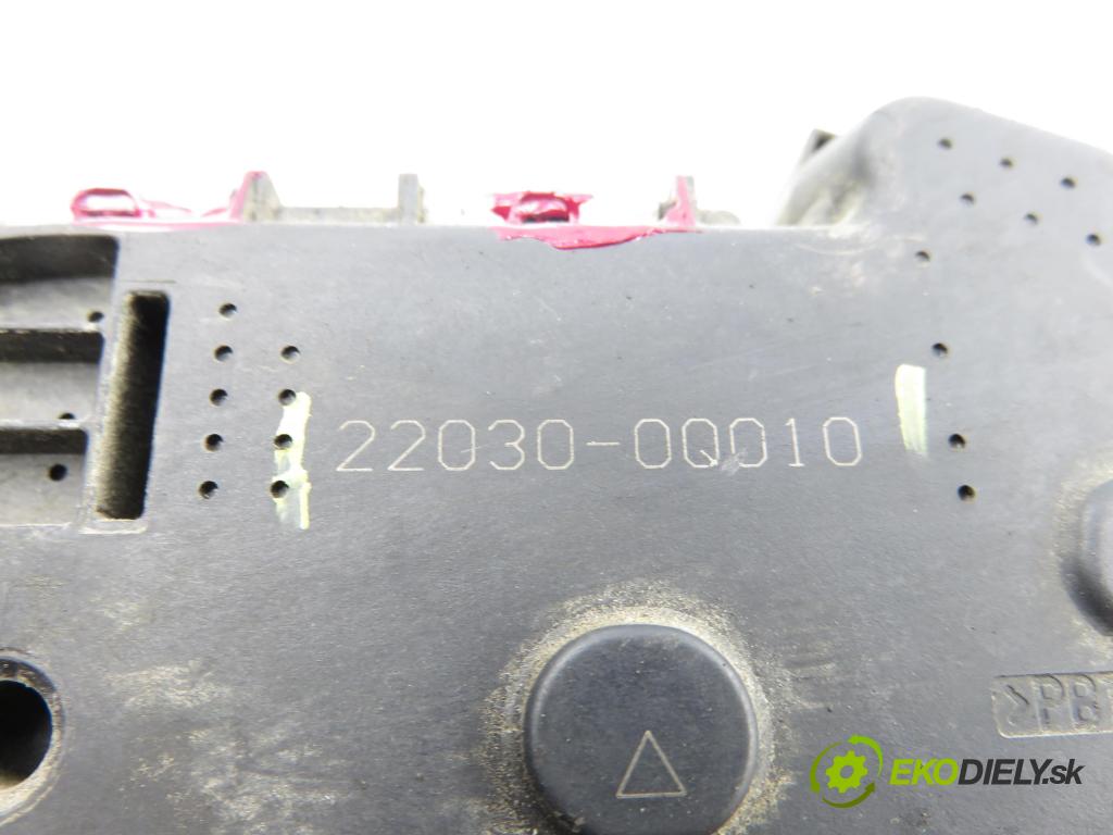 TOYOTA YARIS (_P9_) HB 2008 51,00 1.0 VVT-i (KSP90_) - 1KR-FE 998,00 Škrtiaca klapka 220300Q010 ; 0280750491 (Škrtiaca klapka)