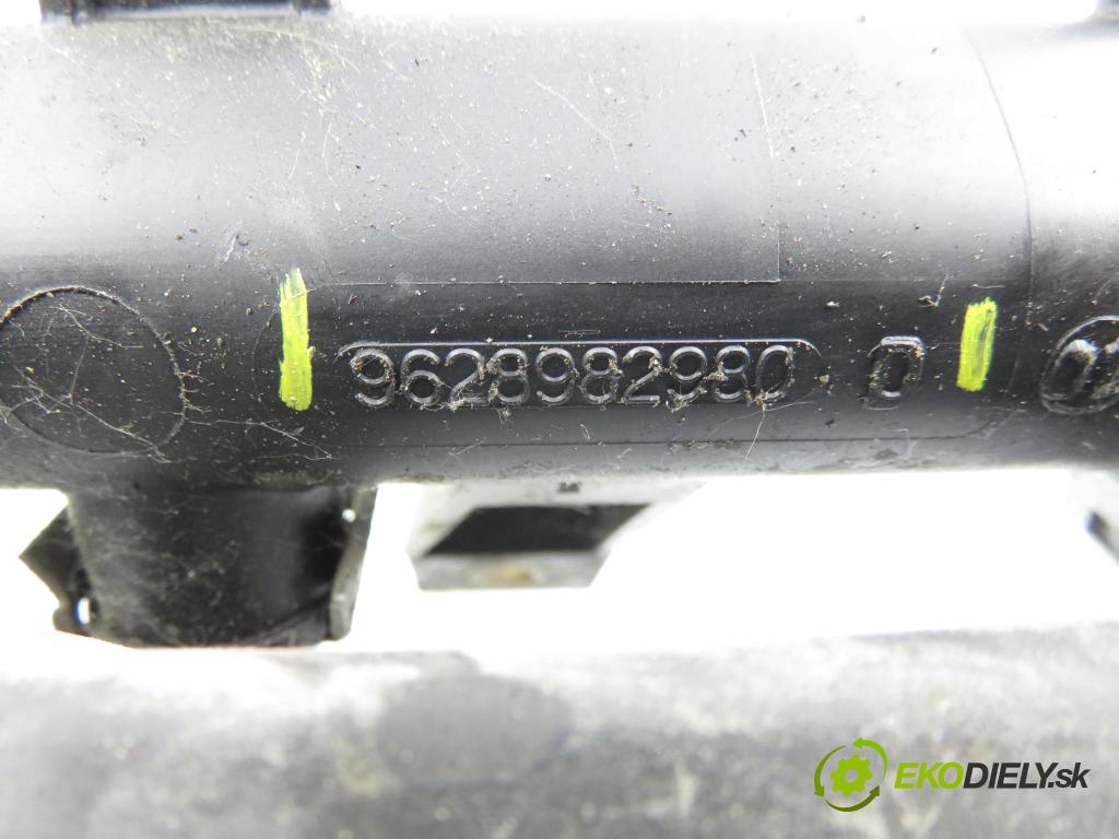 CITROEN C3 I (FC_) HB 2003 44,00 1.1 i - HFX (TU1A) 1124,00 Lišta vstrekovacia 01F002A ; 9628982980 ; 9628982980D (Vstrekovacia lišta)