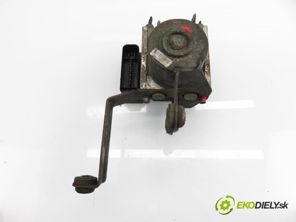 FORD FOCUS C-MAX (DM2) MINIVAN 2005 80,00 1.6 TDCi - G8DB 1560,00 Pumpa ABS 10097001103 ; 5WK84103 ; 10020700524 (Pumpa ABS)