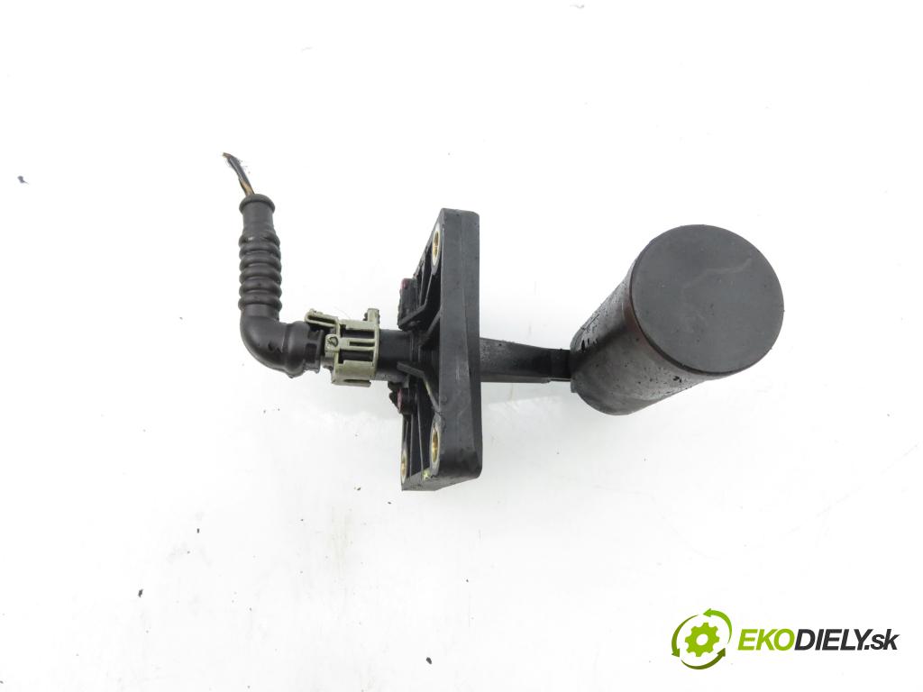 OPEL MERIVA A nadwozie wielkoprzestrzenne (MPV) (X03) MINIVAN 2004 74,00 1.6 16V - Z 16 XE 1598,00 Snímač oleja 24463474