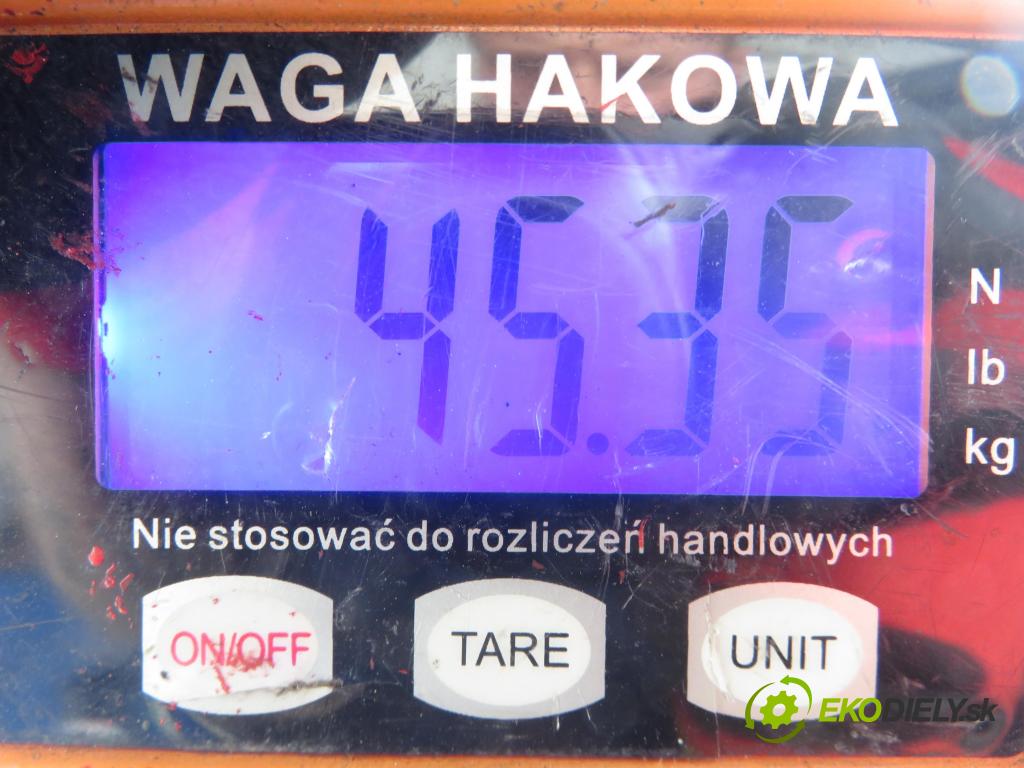 AUDI A3 (8L1) HB 2001 110,00 1.8 T - AGU 1781,00 Výstuha zadná ABS