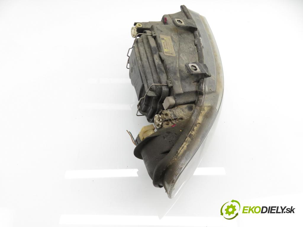 SEAT TOLEDO II (1M2) SEDAN 2001 74,00 1.6 - AKL 1595,00 světlo PP 1M1941002B ; 67742701