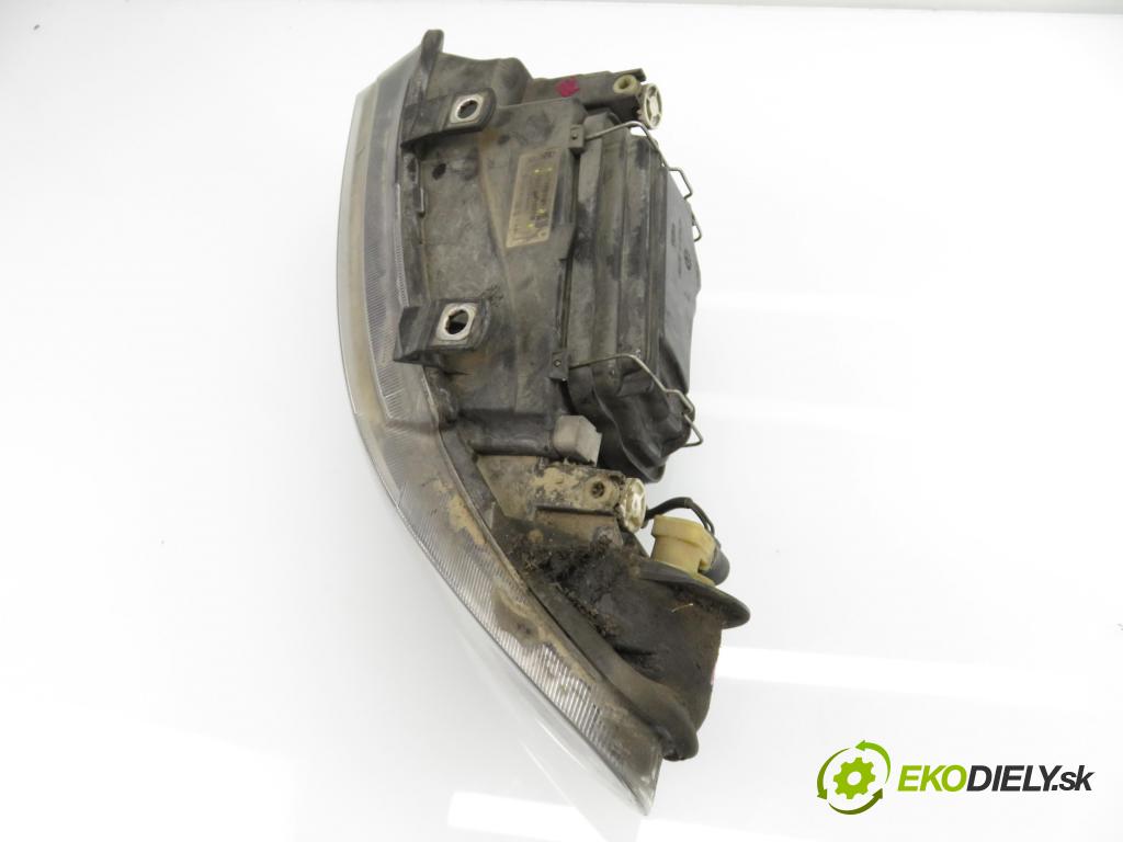 SEAT TOLEDO II (1M2) SEDAN 2001 74,00 1.6 - AKL 1595,00 Svetlo LP 1M1941001B ; 67742691