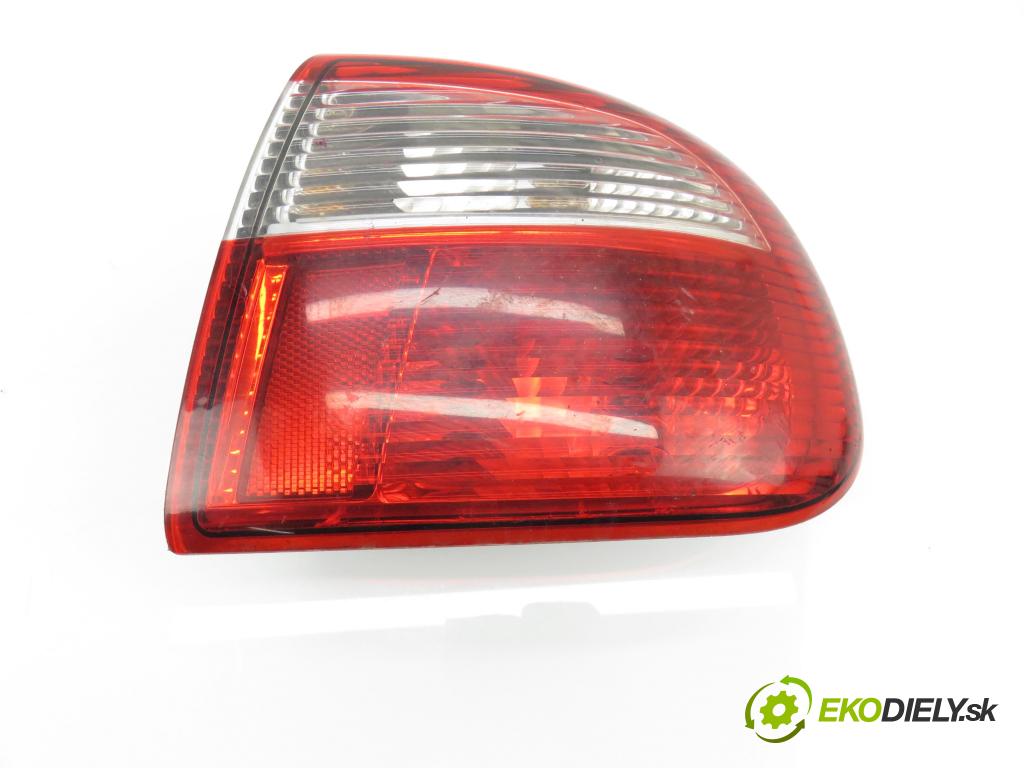 SEAT TOLEDO II (1M2) SEDAN 2001 74,00 1.6 - AKL 1595,00 Svetlo pravé zadné 1M5945096B