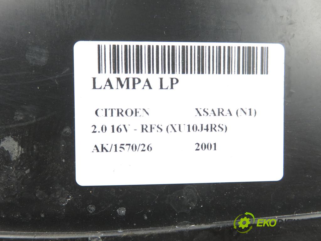 CITROEN XSARA (N1) HB 2001 120,00 2.0 16V - RFS (XU10J4RS) 1998,00 Svetlo LP