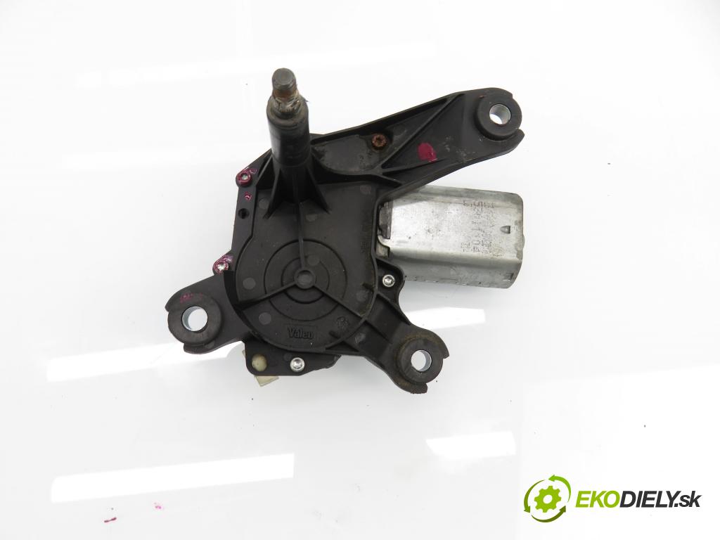 OPEL MERIVA A nadwozie wielkoprzestrzenne (MPV) (X03) MINIVAN 2004 74,00 1.7 CDTI 100 - Z 17 DTH 1686,00 Motorček stierače zadné 09132802 ; 53011112