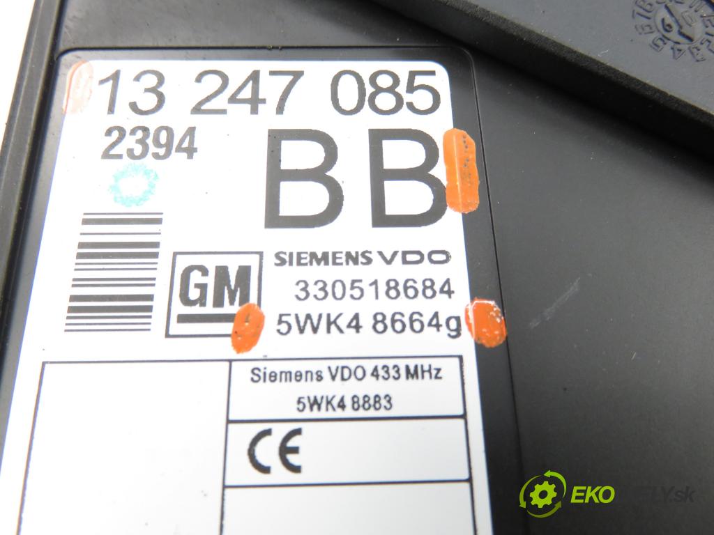 OPEL MERIVA A nadwozie wielkoprzestrzenne (MPV) (X03) MINIVAN 2009 66,00 1.4 16V Twinport - Z 14 XEP 1364,00 MODUL komfortu 13247085BB ; 5WK48664G