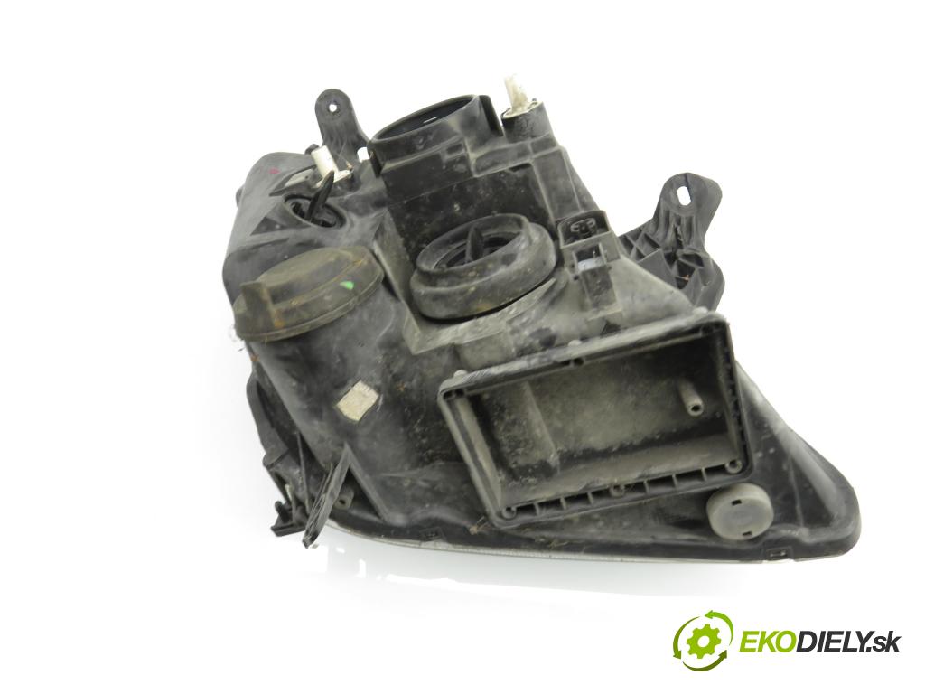 OPEL MERIVA A nadwozie wielkoprzestrzenne (MPV) (X03) MINIVAN 2004 74,00 1.7 CDTI 100 - Z 17 DTH 1686,00 Svetlo LP 93321053 ; 9308560