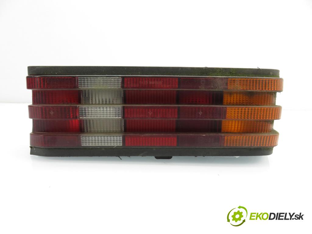 MERCEDES-BENZ 190 (W201) SEDAN 1984 54,00 190 D (201.122) - OM 601.921 2197,00 Svetlo pravé zadné 