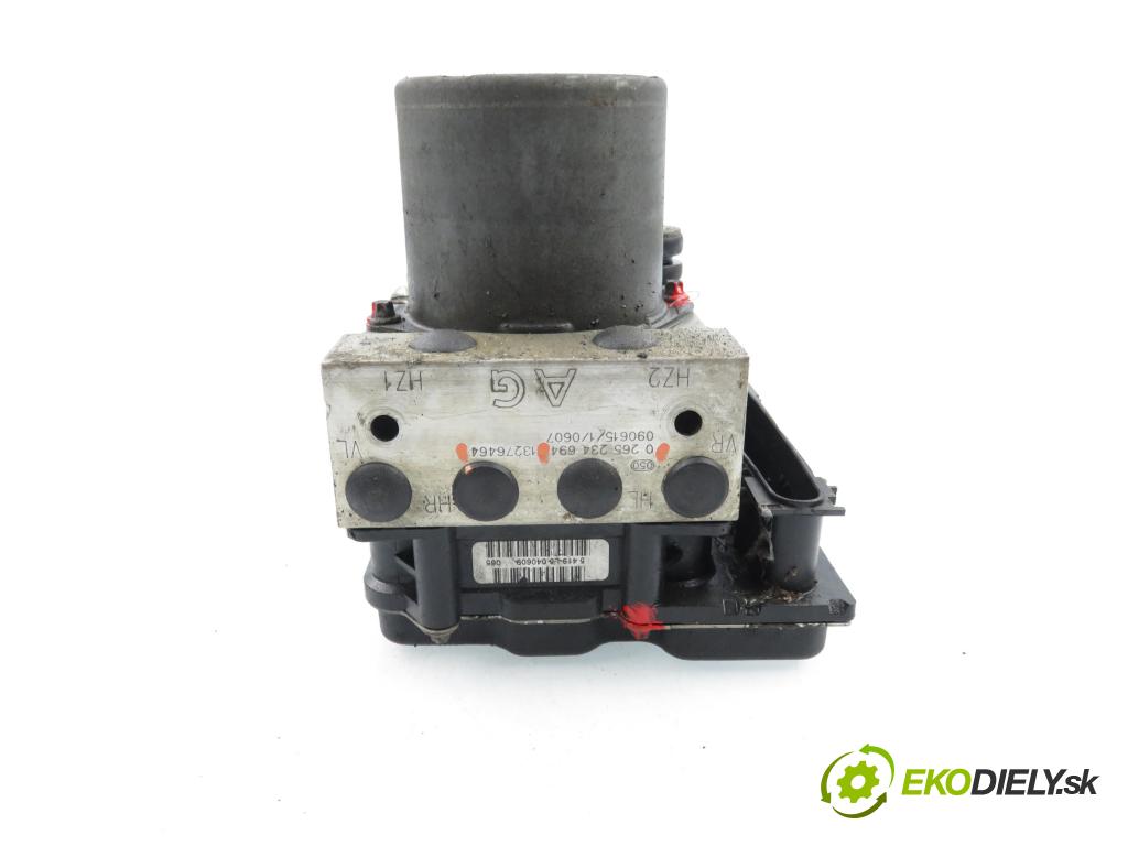 OPEL MERIVA A nadwozie wielkoprzestrzenne (MPV) (X03) MINIVAN 2009 66,00 1.4 16V Twinport - Z 14 XEP 1364,00 Pumpa ABS 0265950954 ; 0265234694 ; 13276464 (Pumpa ABS)