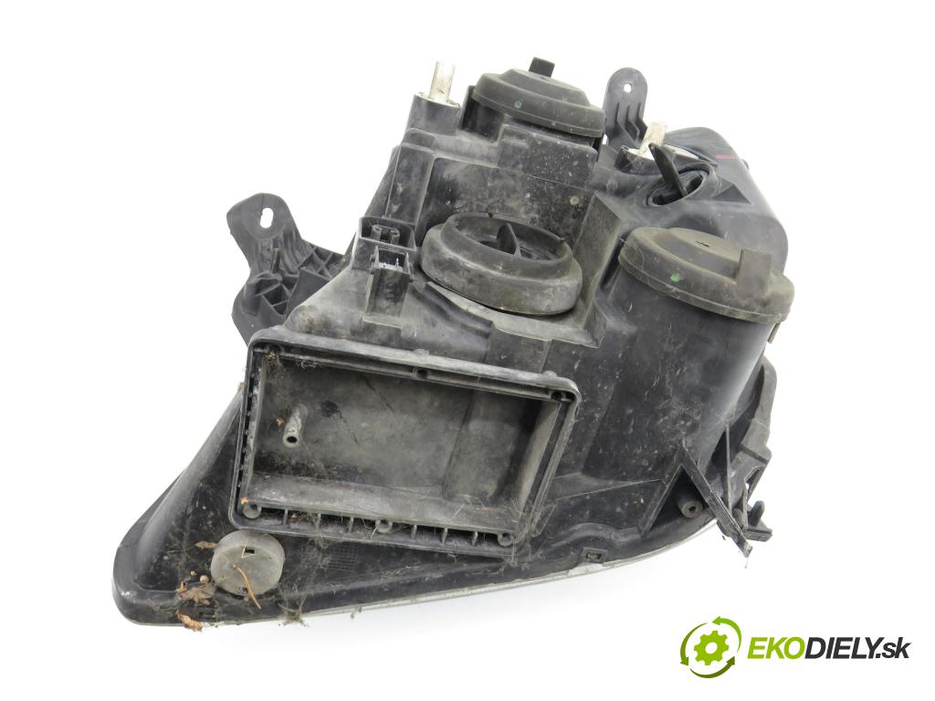 OPEL MERIVA A nadwozie wielkoprzestrzenne (MPV) (X03) MINIVAN 2004 74,00 1.7 CDTI 100 - Z 17 DTH 1686,00 Svetlo PP 93321052 ; 89308550