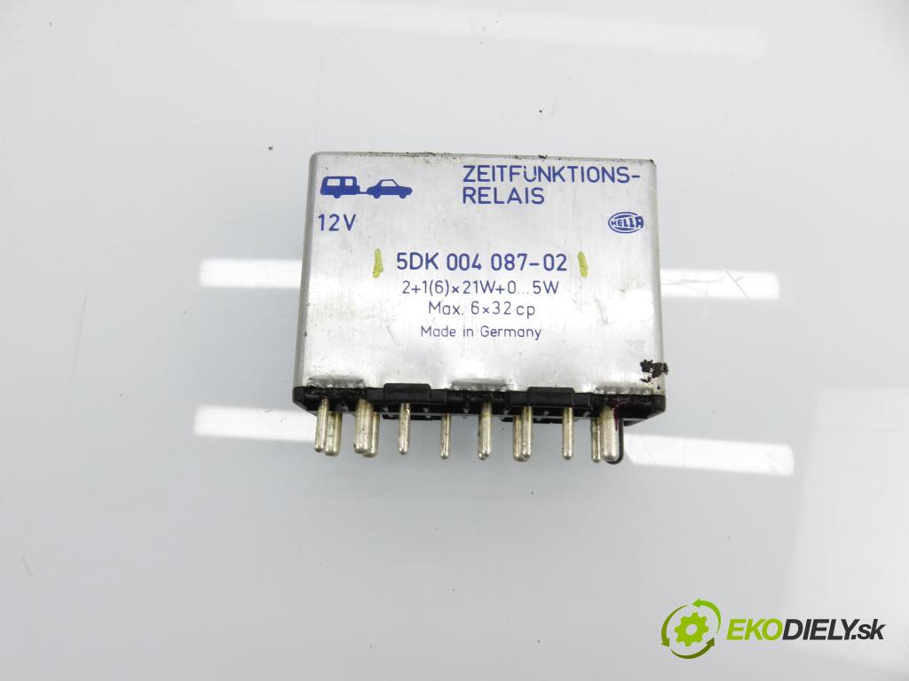 MERCEDES-BENZ 190 (W201) SEDAN 1984 54,00 190 D (201.122) - OM 601.921 2197,00 Riadiaca jednotka ťažného oka 5DK00408702