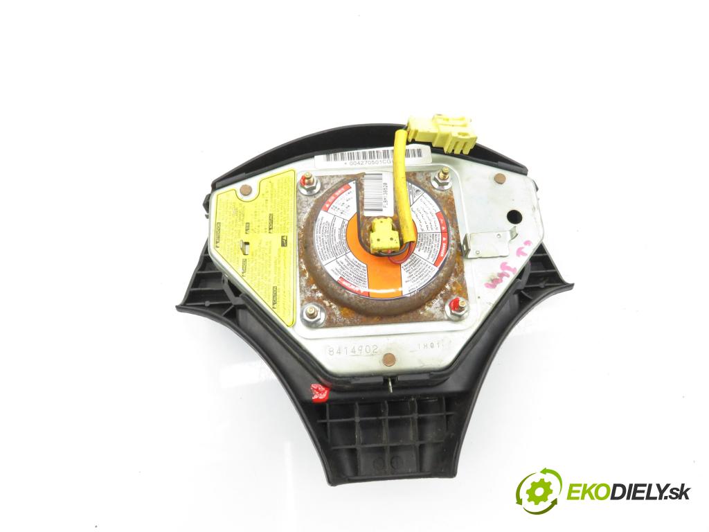 TOYOTA YARIS (_P1_) HB 2001 78,00 1.5 (NCP13_) 106 - 1NZ-FE 1497,00 AirBag air BAG volantu