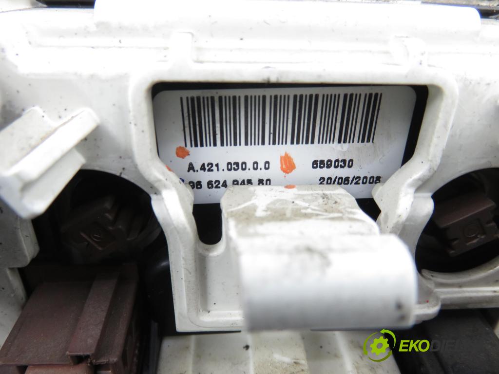 PEUGEOT PARTNER Skrzynia FURGON 2008 66,00 1.6 HDi 16V - 9HX (DV6AUTED4) 1560,00 Panel kúrenia 9662494580