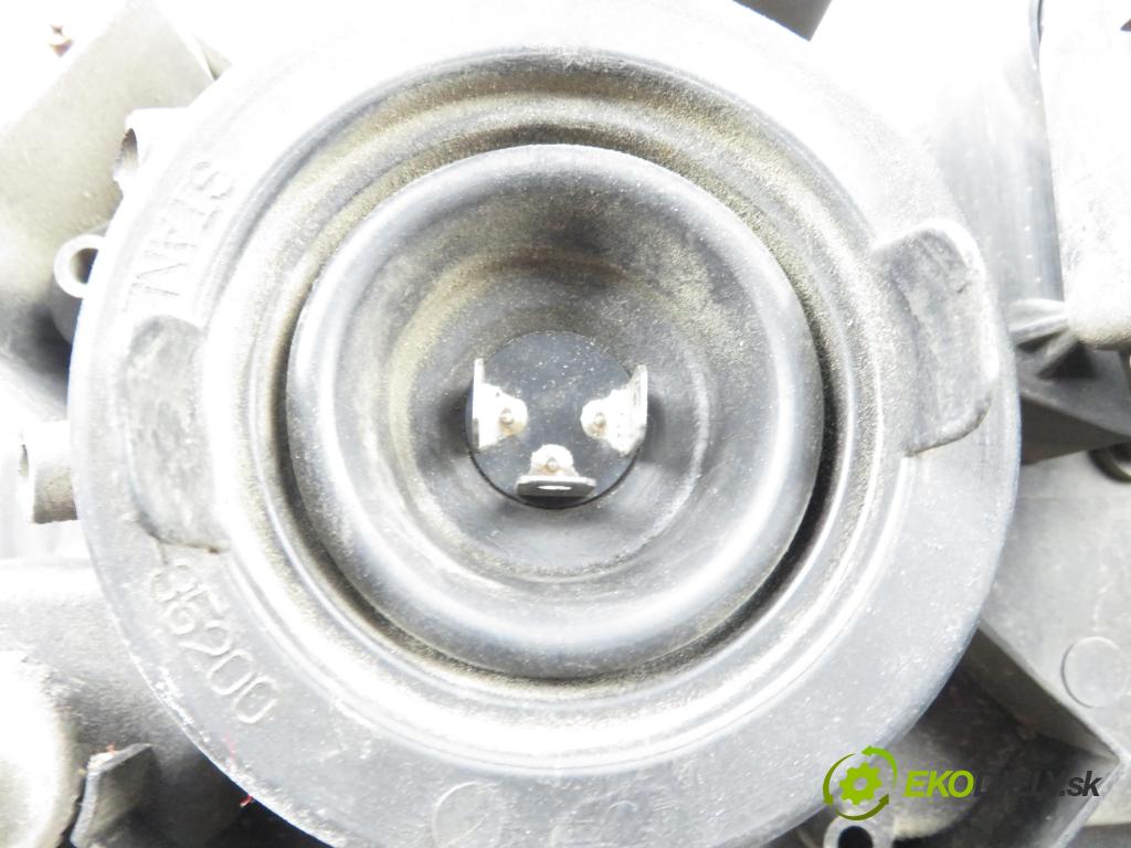 SUZUKI IGNIS (FH) HB 2001 61,00 1.3 4WD (RG413) - M13A 1328,00 Svetlo LP P0361