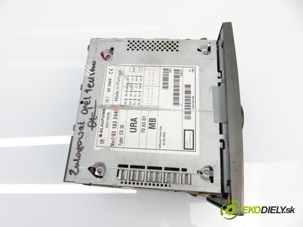 OPEL CORSA C (X01) HB 2004 74,00 1.7 CDTI - Z 17 DTH 1686,00 RADIO CD 93183244