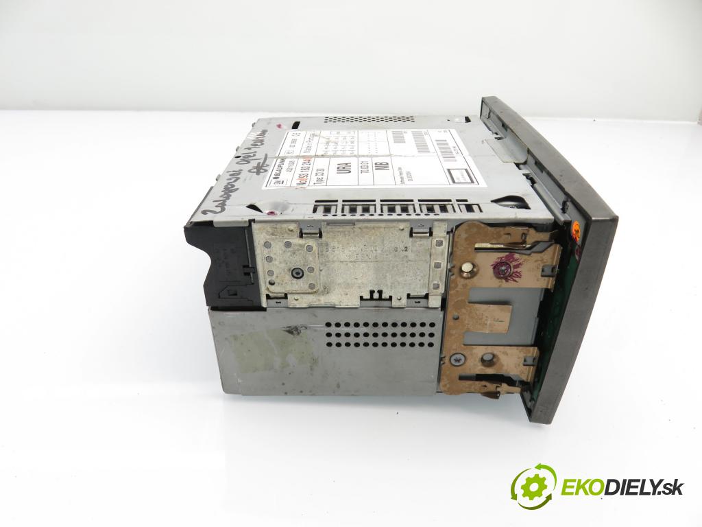 OPEL CORSA C (X01) HB 2004 74,00 1.7 CDTI - Z 17 DTH 1686,00 RADIO CD 93183244