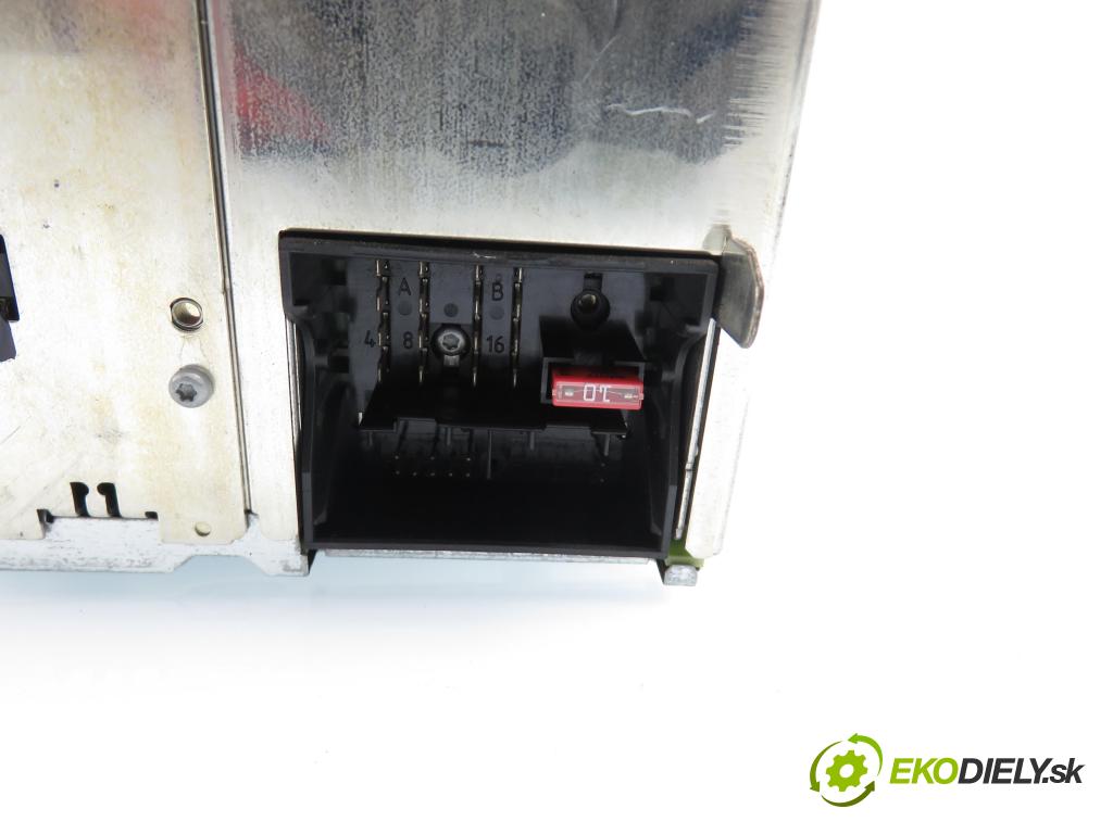 SEAT ALTEA (5P1) HB 2005 77,00 1.9 TDI PD 105 - BXE 1896,00 RADIO CD 5P10351521GZ