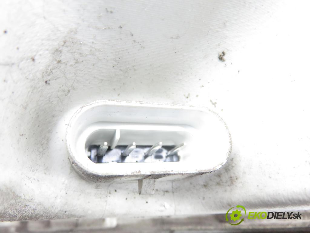 SKODA SUPERB II (3T4) SEDAN 2014 103,00 2.0 TDI 16V - CFFB 1968,00 Svetlo ľavé zadné 3T5945095A