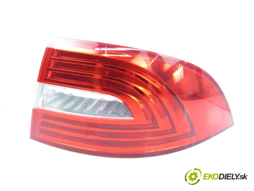 SKODA SUPERB II (3T4) SEDAN 2014 103,00 2.0 TDI 16V - CFFB 1968,00 Svetlo pravé zadné 3T5945096A