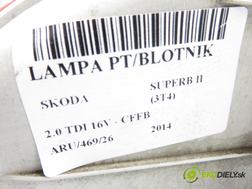 SKODA SUPERB II (3T4) SEDAN 2014 103,00 2.0 TDI 16V - CFFB 1968,00 Svetlo pravé zadné 3T5945096A