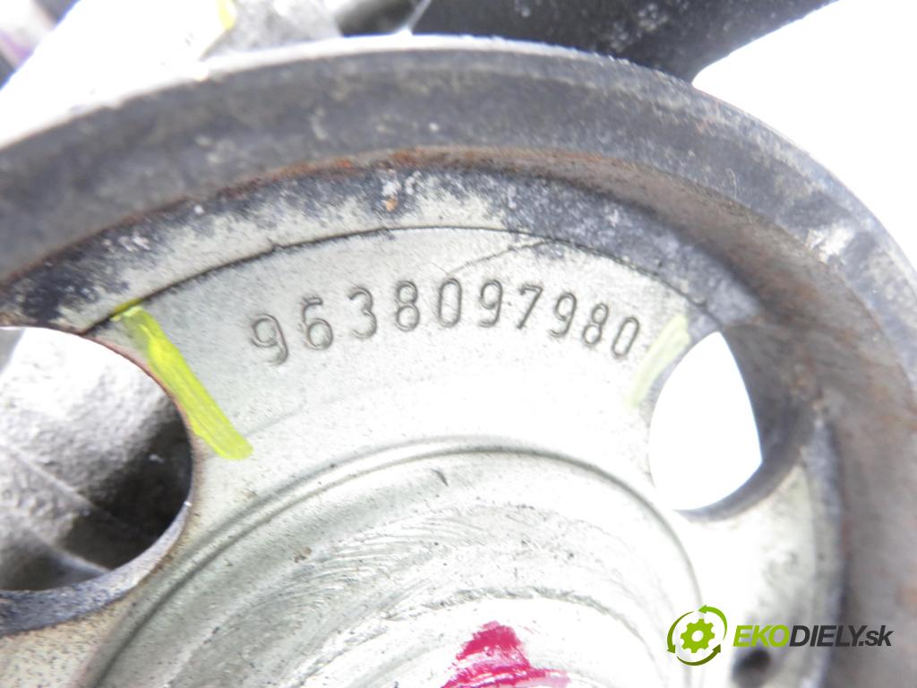 CITROEN XSARA (N1) HB 2001 120,00 2.0 16V - RFS (XU10J4RS) 1998,00 Pumpa servočerpadlo 9641743180 ; 26082233QJ ; 9638097980 (Servočerpadlo)