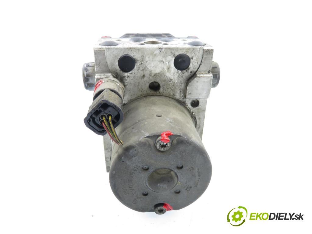 AUDI A4 Avant (8E5, B6) KOMBI 2003 96,00 1.9 TDI quattro - AVF 1896,00 Pumpa ABS 0265950012 ; 0265225045 ; 8E0614517A (Pumpa ABS)
