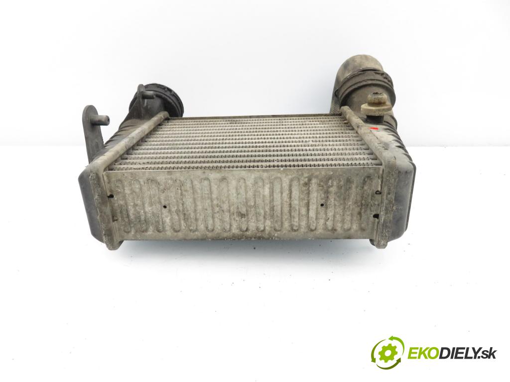 VW PASSAT B5.5 Variant (3B6) KOMBI 2001 96,00 1.9 TDI PD 130 - AVF 1896,00 chladič intercooler 8D0145805C