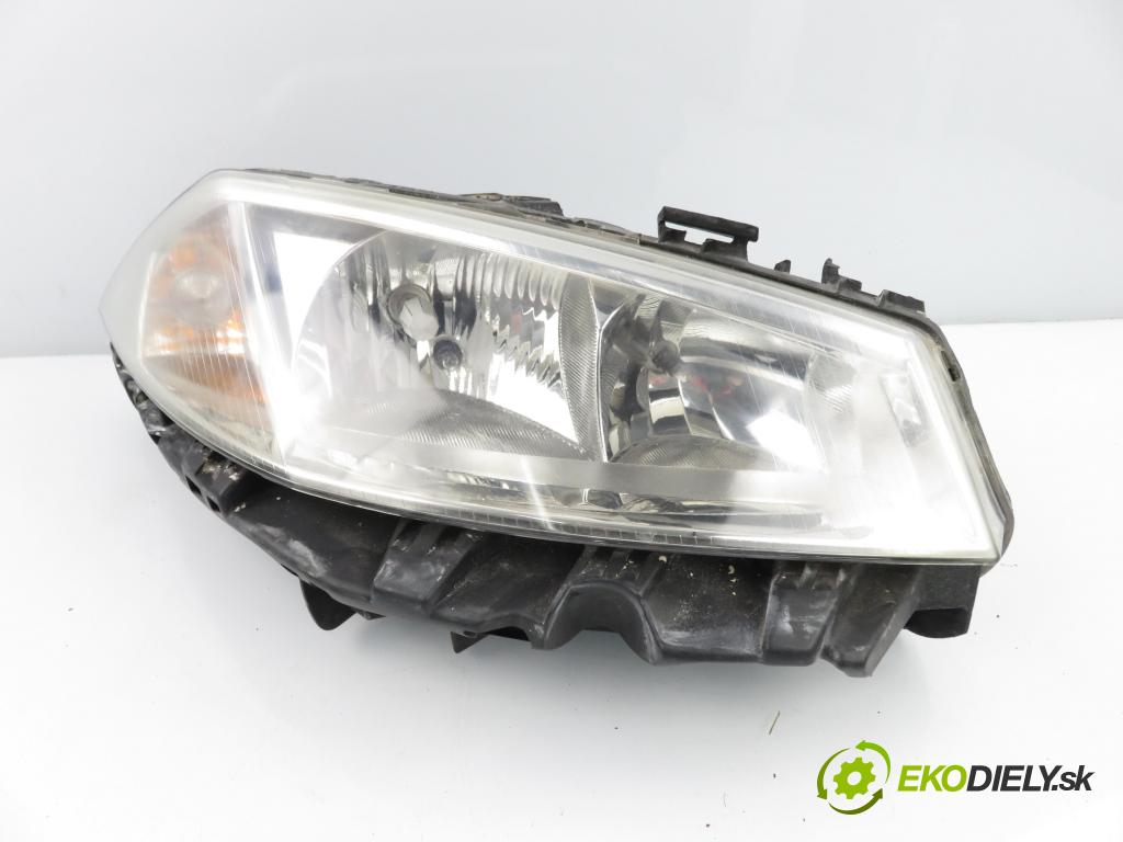 RENAULT MEGANE II Kombi (KM0/1_) KOMBI 2005 75,00 1.6 16V - K4M 768 1598,00 světlo PP 8200476431 ; 89307003