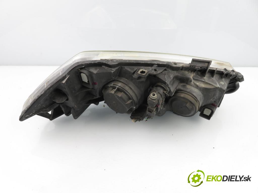 RENAULT MEGANE II Kombi (KM0/1_) KOMBI 2005 75,00 1.6 16V - K4M 768 1598,00 světlo LP 8200476428