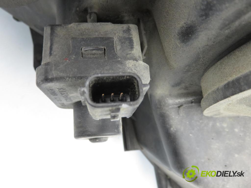 RENAULT SCENIC II (JM0/1_) MINIVAN 2004 82,00 1.6 16V (JM1R) 112 - K4M 766 1598,00 světlo LP
