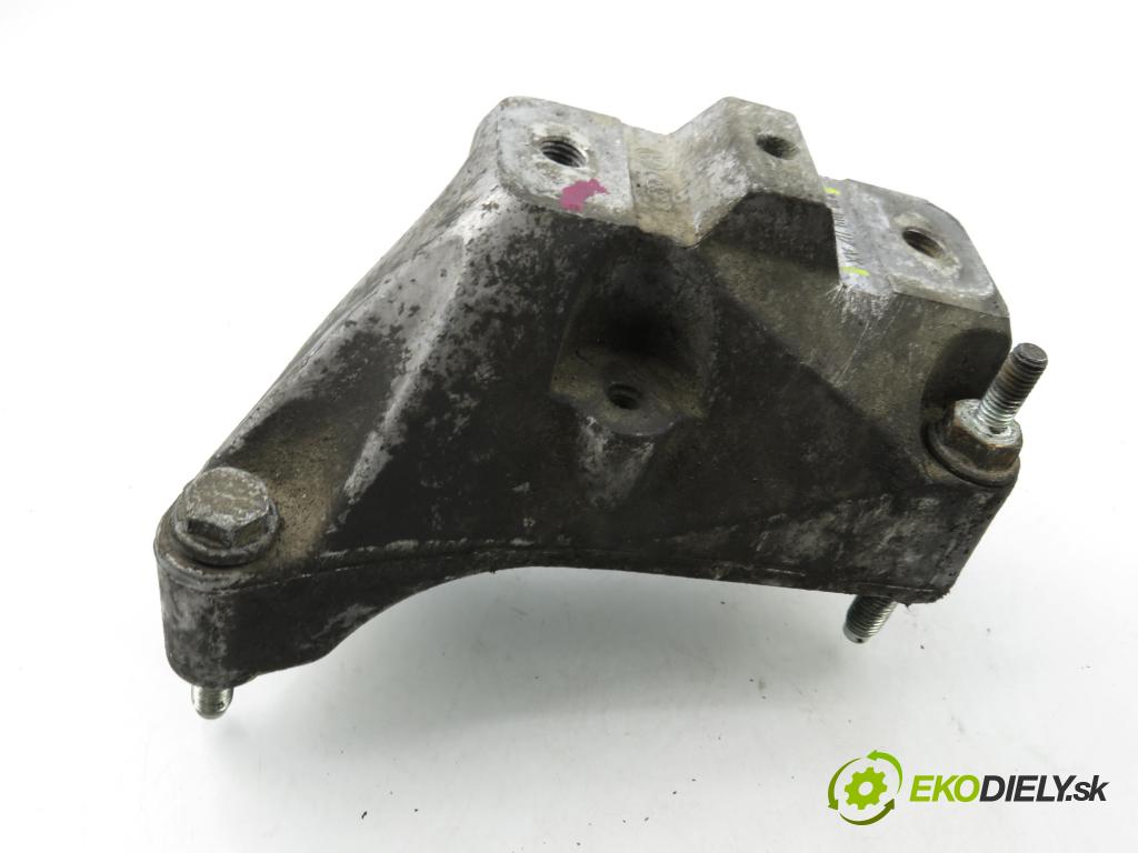 VW GOLF IV (1J1) HB 2002 74,00 1.9 TDI 4motion - ATD 1896,00 Uchytenie prevodovky 1J0199117AK