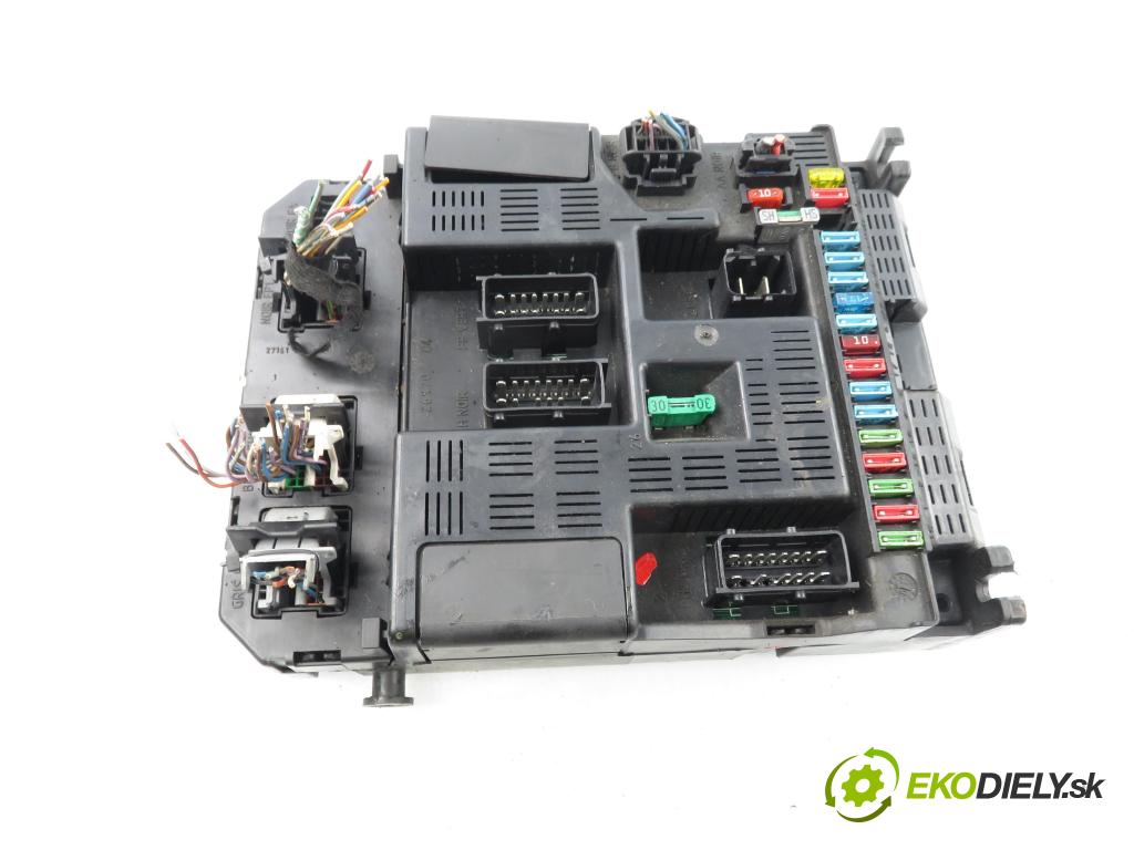 PEUGEOT 307 (3A/C) HB 2001 81,00 1.6 - NFU (TU5JP4) 1587,00 MODUL BSI 9636760580E