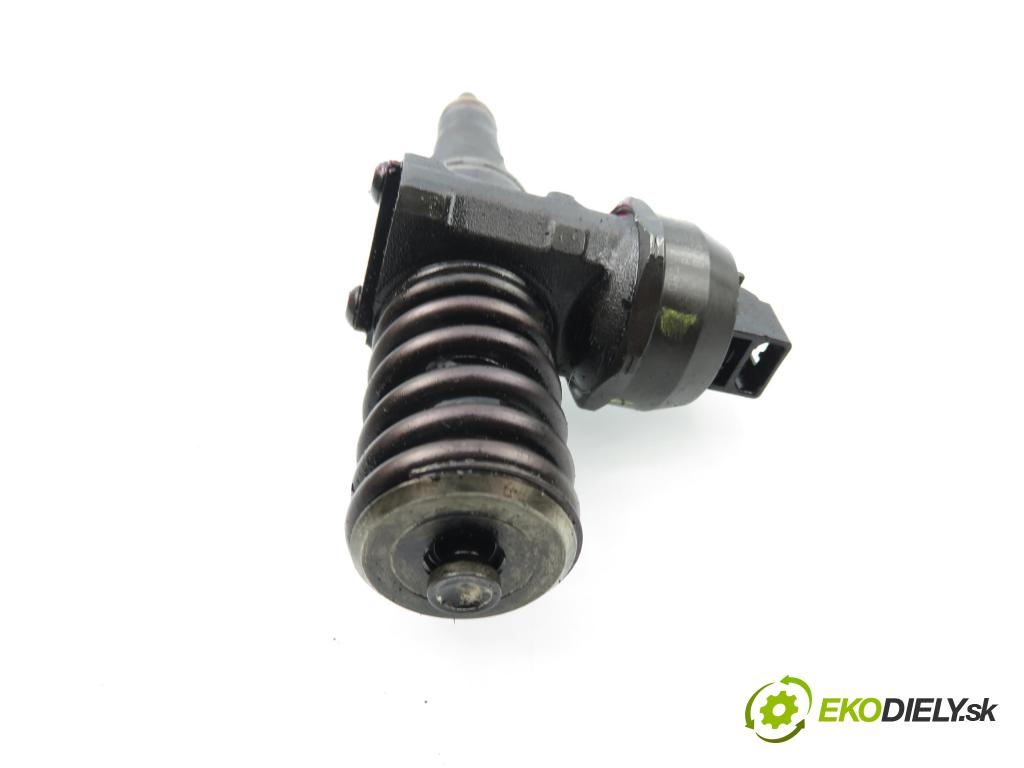 AUDI A4 Avant (8E5, B6) KOMBI 2004 96,00 1.9 TDI - AVF 1896,00 vstříkovač 038130073BA ; 0414720216 (Vstřikovač paliva)