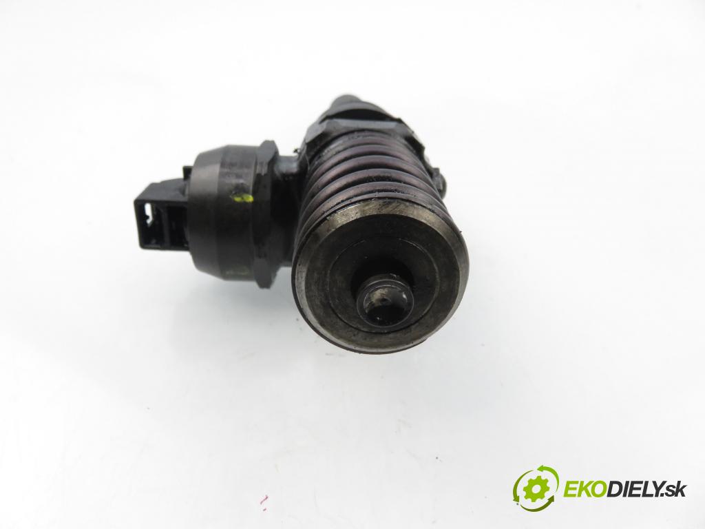 AUDI A4 Avant (8E5, B6) KOMBI 2004 96,00 1.9 TDI - AVF 1896,00 vstříkovač 038130073BA ; 0414720216 (Vstřikovač paliva)