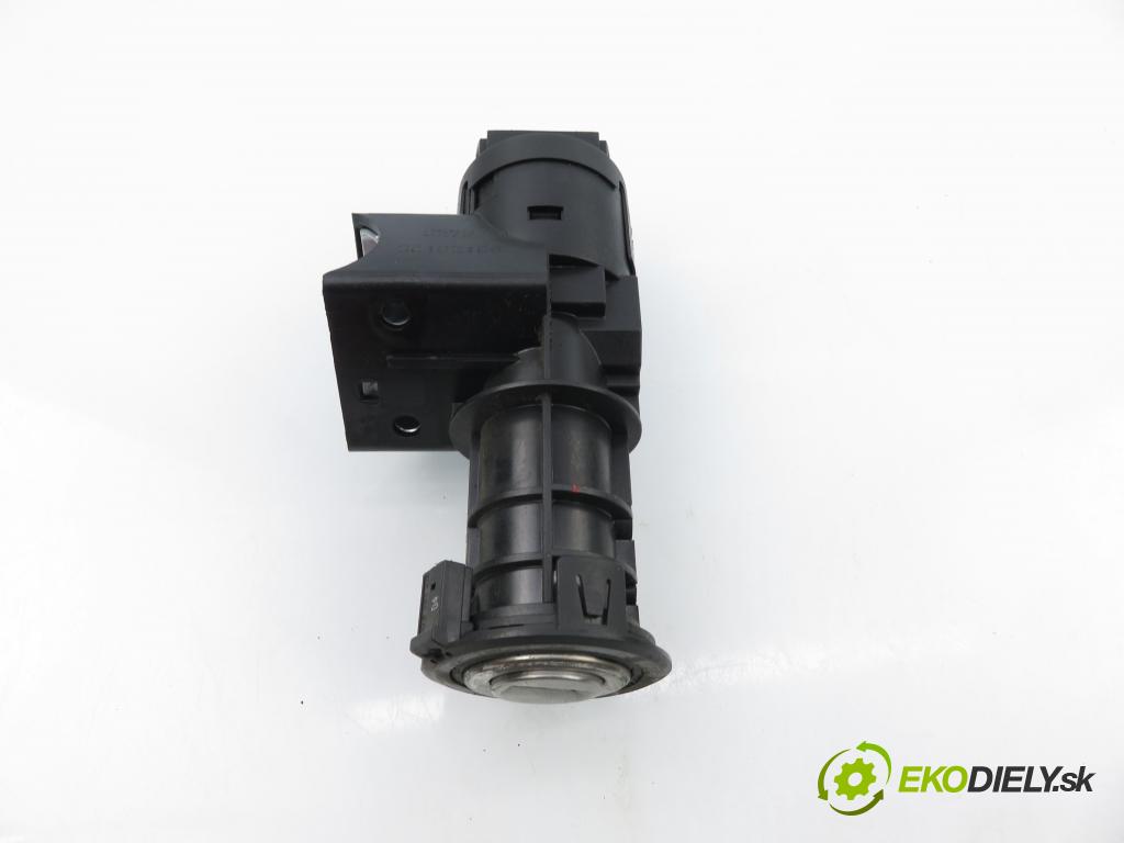 FIAT PANDA (169_) HB 2008 44,00 1.2 60 - 188 A4.000 1242,00 spínačka 61027500 ; 00468453610 (Spínací skříňka)