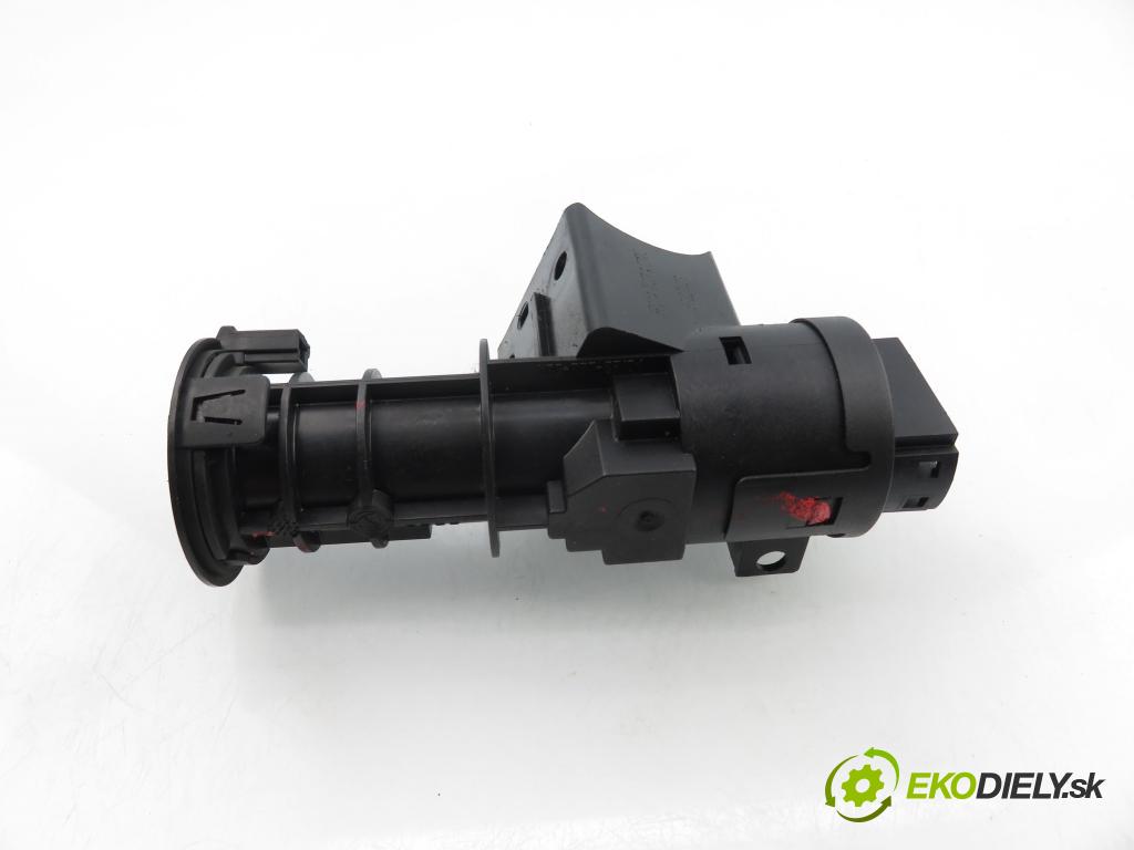 FIAT PANDA (169_) HB 2008 44,00 1.2 60 - 188 A4.000 1242,00 spínačka 61027500 ; 00468453610 (Spínací skříňka)