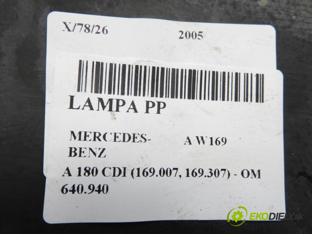 MERCEDES-BENZ KLASA A (W169) HB 2005 80,00 2.0 CDI 109 - OM 640.940 1991,00 světlo PP A1698200261 ; 0301197202