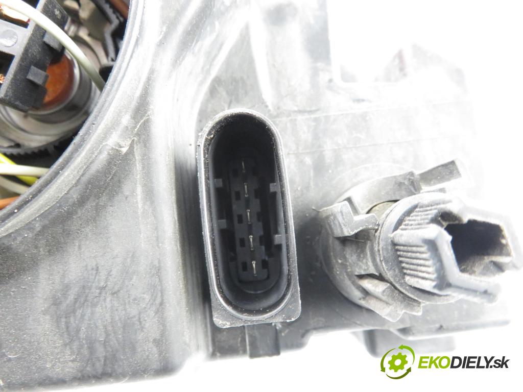 MERCEDES-BENZ KLASA A (W169) HB 2005 80,00 A 180 CDI (169.007, 169.307) - OM 640.940 1991,00 Svetlo LP 0301197201
