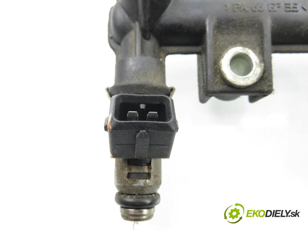 FIAT PANDA (169_) HB 2008 44,00 1.2 60 - 188 A4.000 1242,00 lišta vstřikovací IWP095 ; 3219018301 (Vstřikovací lišta)