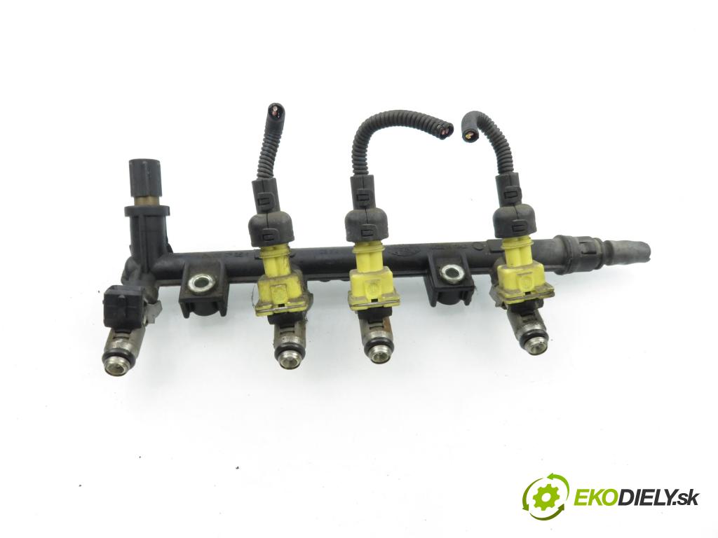 FIAT PANDA (169_) HB 2008 44,00 1.2 60 - 188 A4.000 1242,00 lišta vstřikovací IWP095 ; 3219018301 (Vstřikovací lišta)