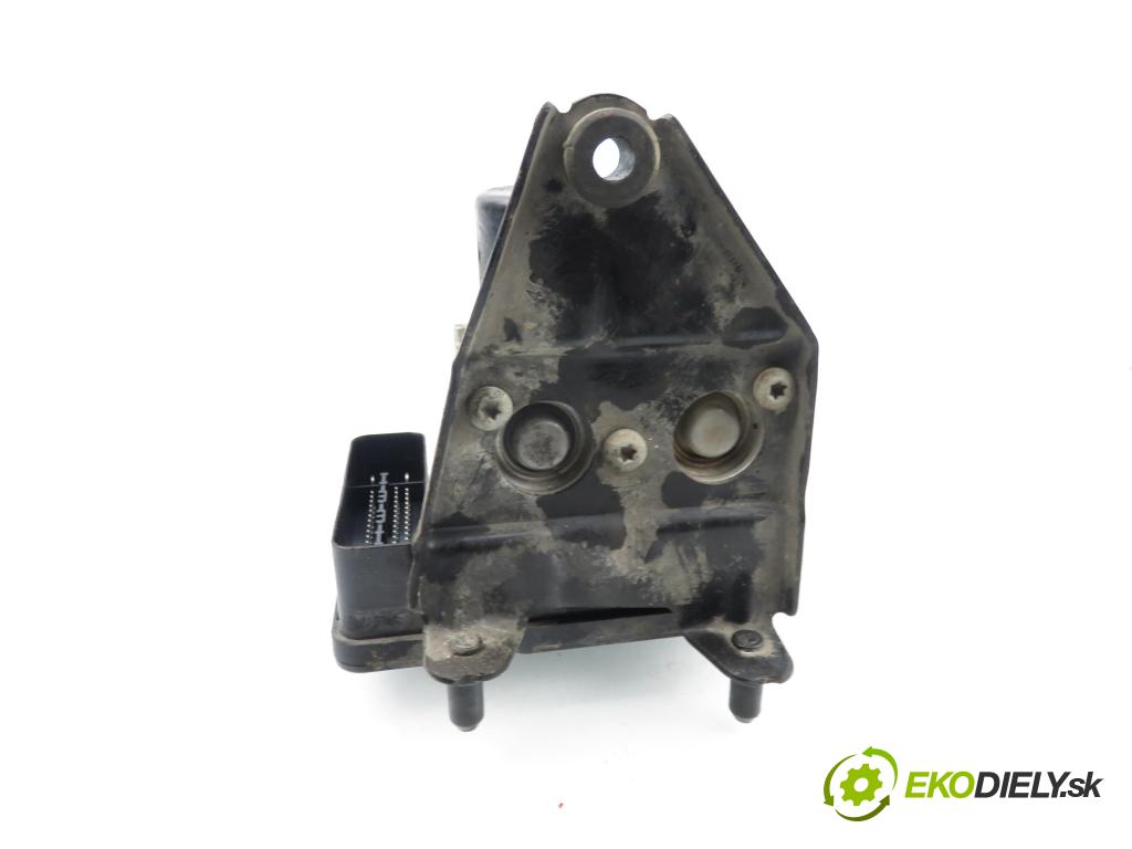 SKODA SUPERB II (3T4) SEDAN 2014 103,00 2.0 TDI 16V - CFFB 1968,00 Pumpa ABS 1K0907379BM ; 10096103763 ; 1K0614517ED (Pumpa ABS)
