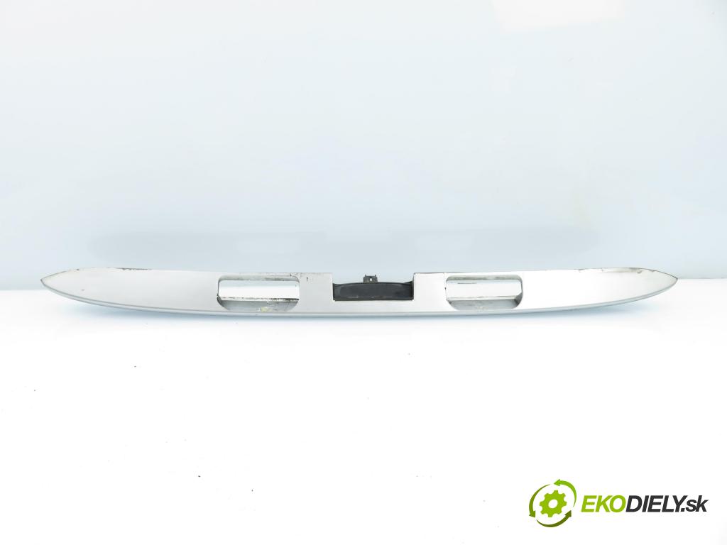 PEUGEOT 307 SW (3H) KOMBI 2006 80,00 1.6 HDI 110 - 9HZ (DV6TED4) 1560,00 Zadné čelo dverí kufor 9638615777 ; 9638615777D