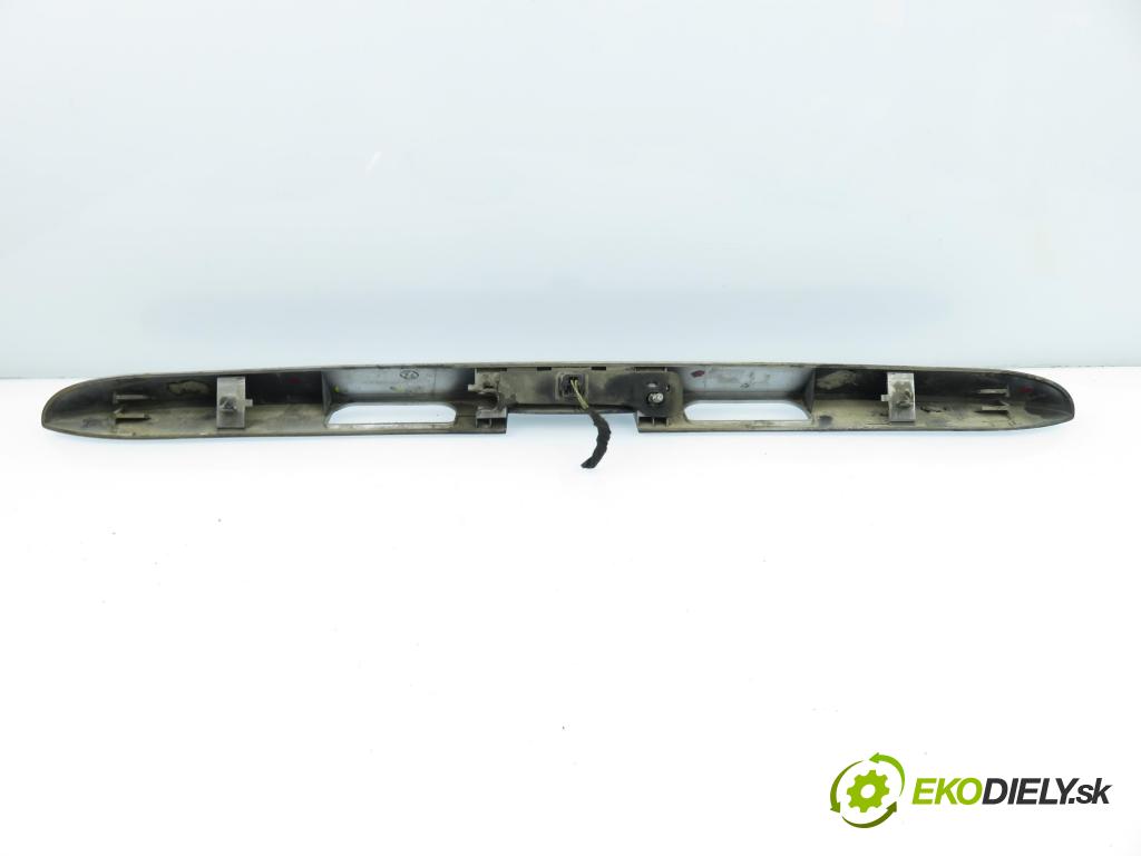 PEUGEOT 307 SW (3H) KOMBI 2006 80,00 1.6 HDI 110 - 9HZ (DV6TED4) 1560,00 Zadné čelo dverí kufor 9638615777 ; 9638615777D