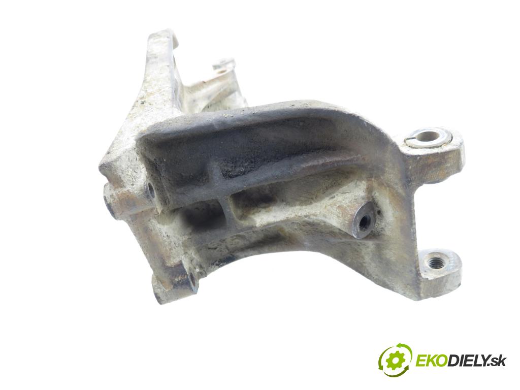 VW TRANSPORTER IV Platforma / podwozie (70E, 70L, 70M, 7DE, 7DL KABINA/PLATFORMA 1994 45,00 1.9 D - 1X 1896,00 uchycení alternátora 068903145P